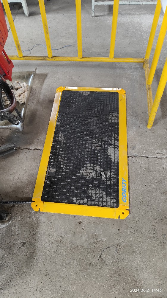 安全地毯为什么不能现场切割？