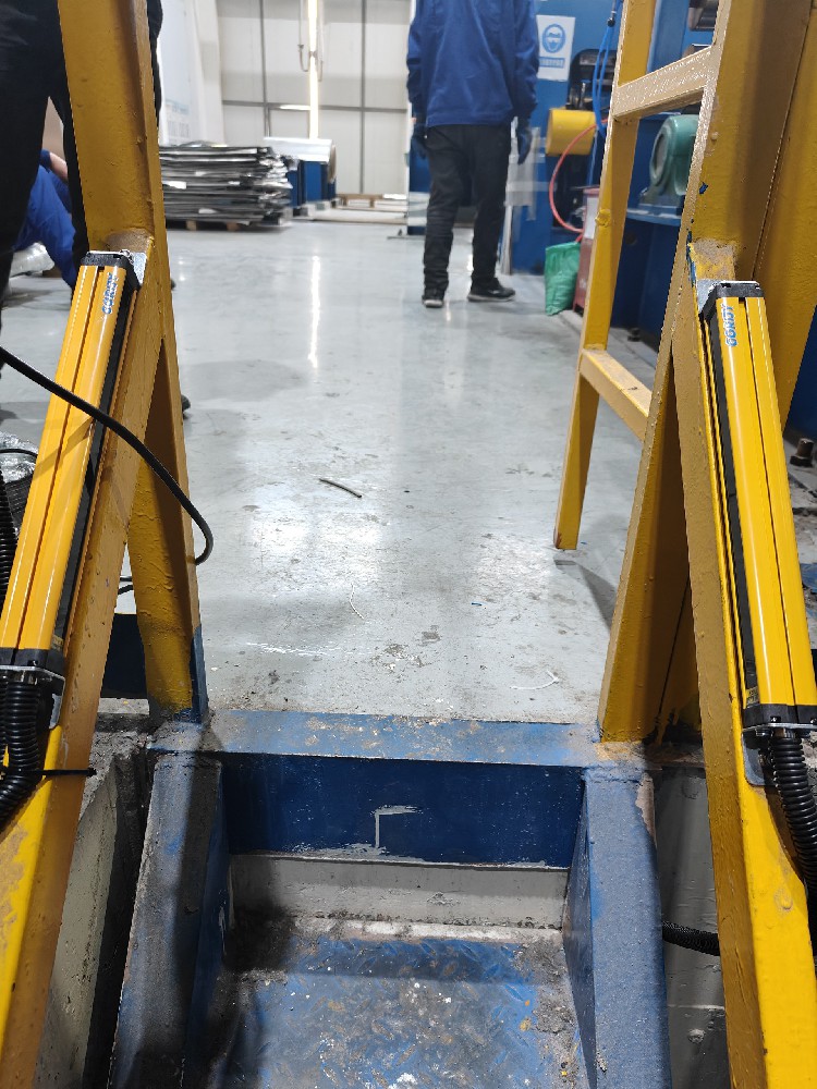 光幕安全光栅怎么接线