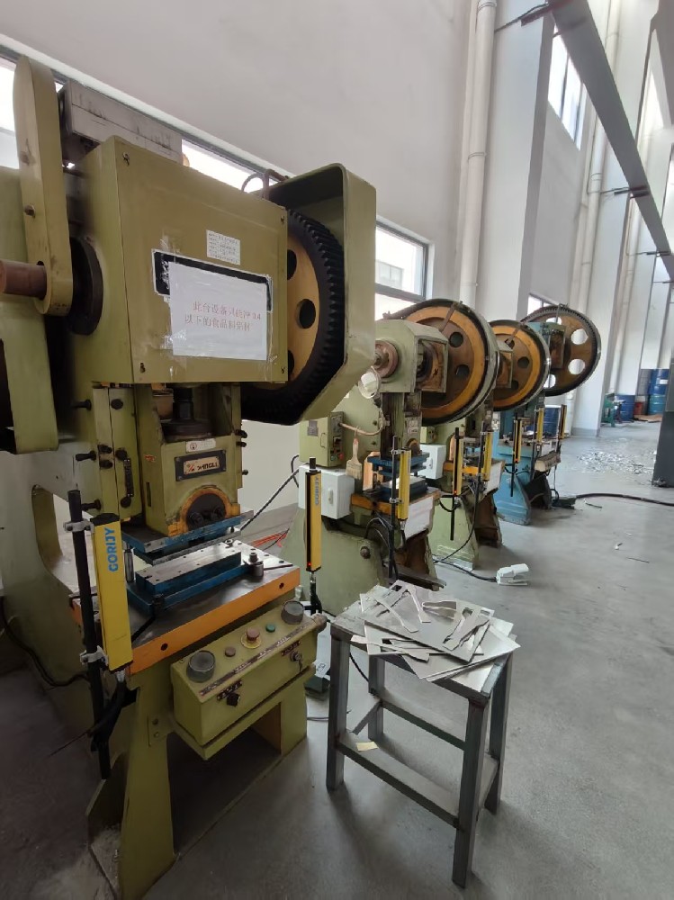 冲床防护装置叫什么名字